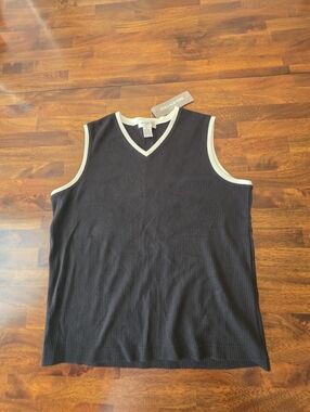 Jones New York Sport Black Ribbed V-Neck Tank with Cream Trim  Medium  Sku 91